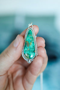 Tall Pine Reversible Necklace with Broken Arrow Variscite